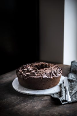Ciambellone al Nesquik, cioccolato e Baileys