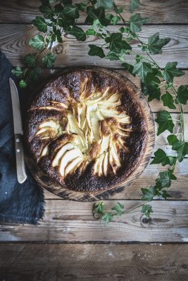 Torta di mele e ricotta alla cannella e limone